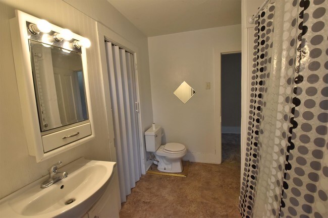 Foto del edificio - 826 7th St SW