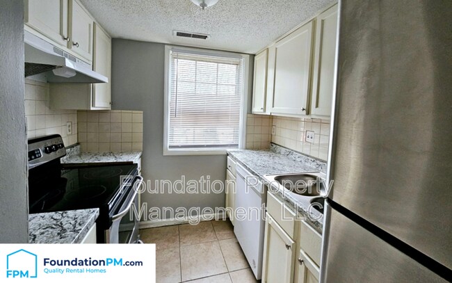 Building Photo - 5260 Flowering Peach Dr