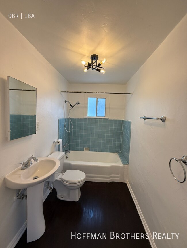 Foto del edificio - 1452 S Wooster St
