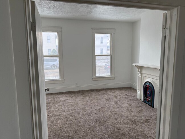 Foto del edificio - 402 Eastern Ave