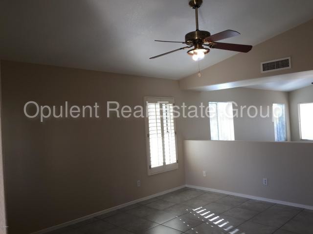 Foto del edificio - 16216 S Pine St