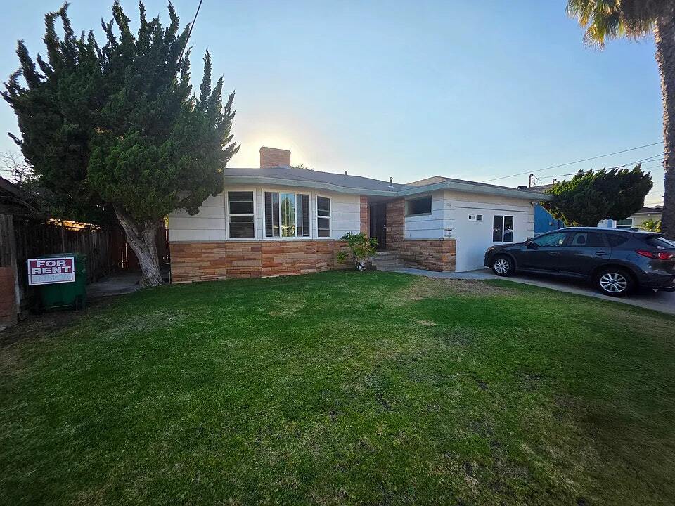 Foto principal - 5666 Dorothy Way