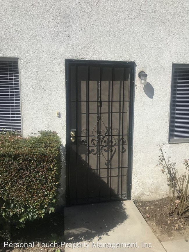 Foto del edificio - 1246 W 11th St