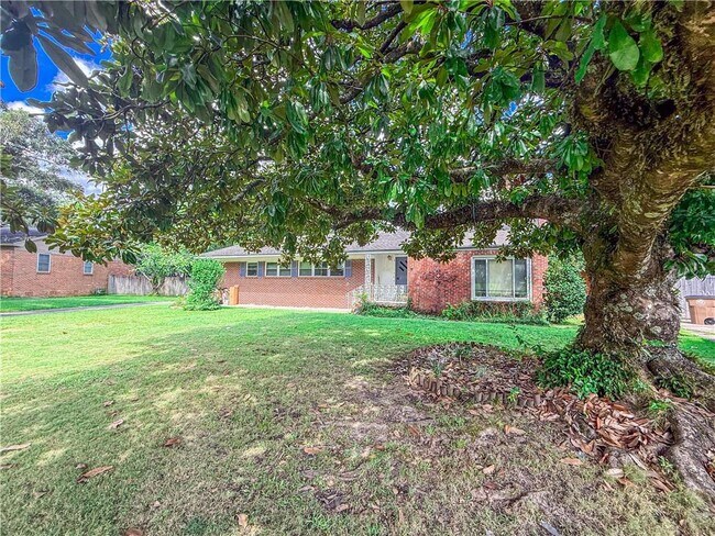 Foto del edificio - 2772 N Grafhill Dr