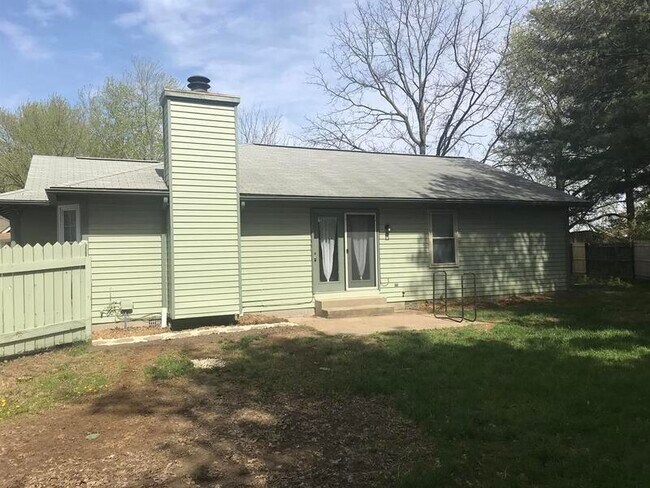 Building Photo - 1521 Royal Oak Ct