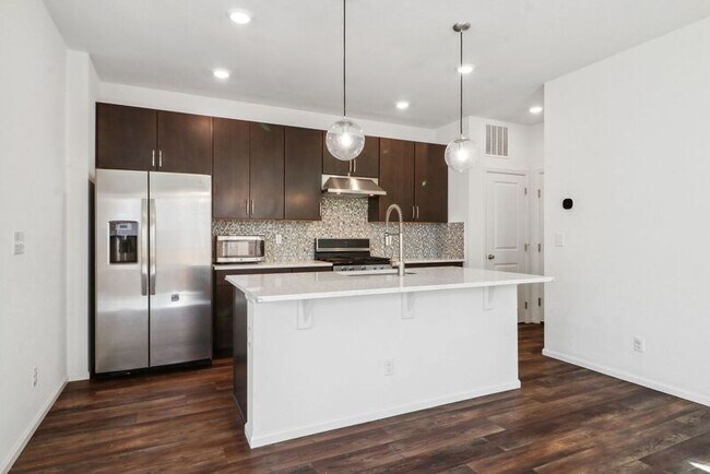 Building Photo - 13725 Ash Cir