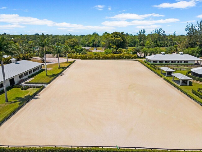 Foto del edificio - 1150 F Rd