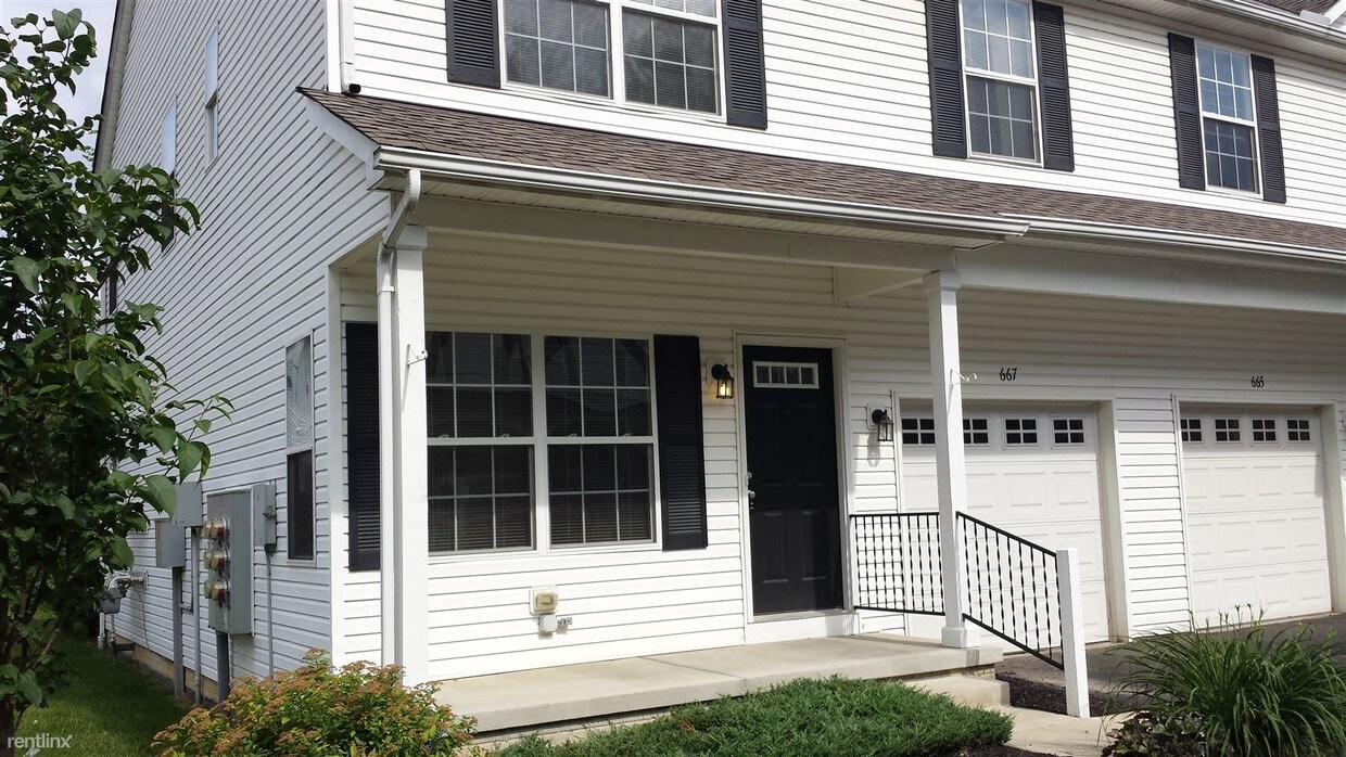667 Grove Cir, Gahanna, OH 43230 Condo for Rent in Gahanna, OH
