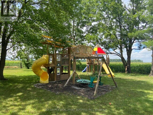Photo du bâtiment - 14310 Ilderton Rd