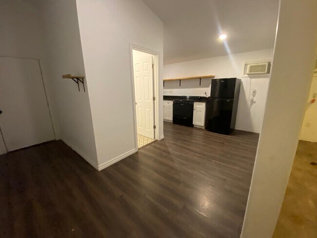 Foto del edificio - 2419 S Presa St