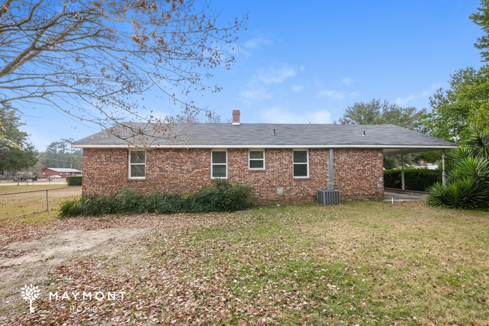 Building Photo - 516 Hazel Dr