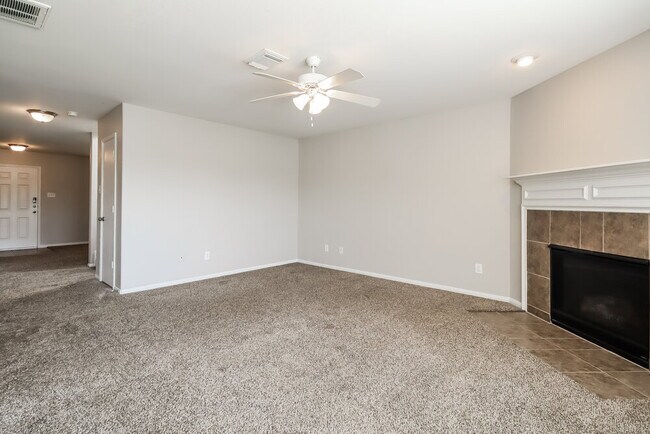 Foto del edificio - 1810 Skipwood Dr