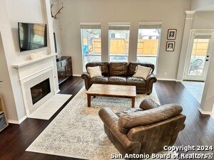 Building Photo - 1326 Delmont Ct