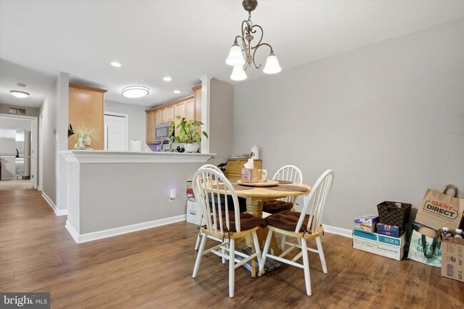 Foto del edificio - 1003 Thornton Ct
