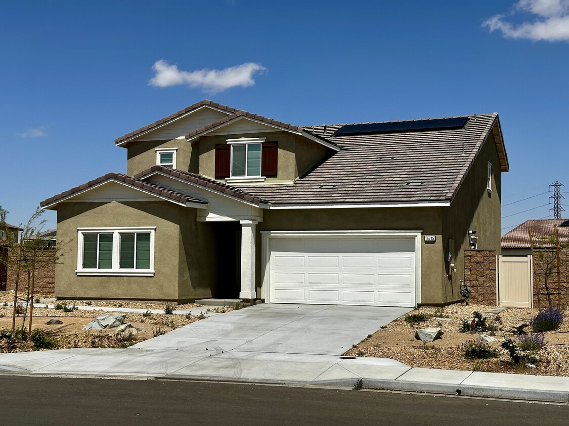 Foto principal - 15715 San Diego Ln