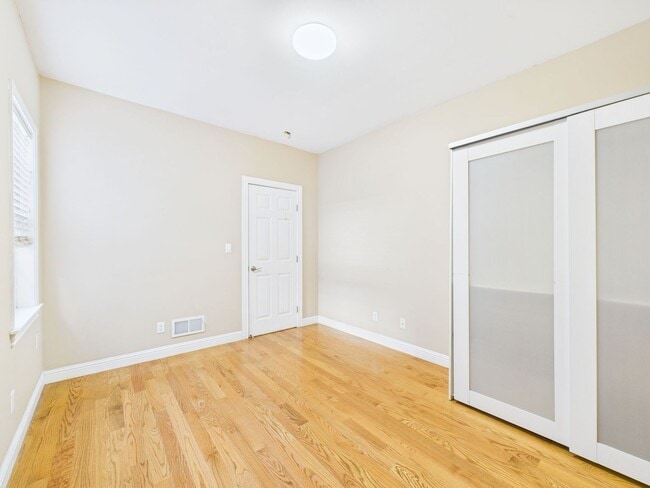 Photo - Spacious 3 bed/2 bath in prime Ingleside location near Ocean Ave. Apartment