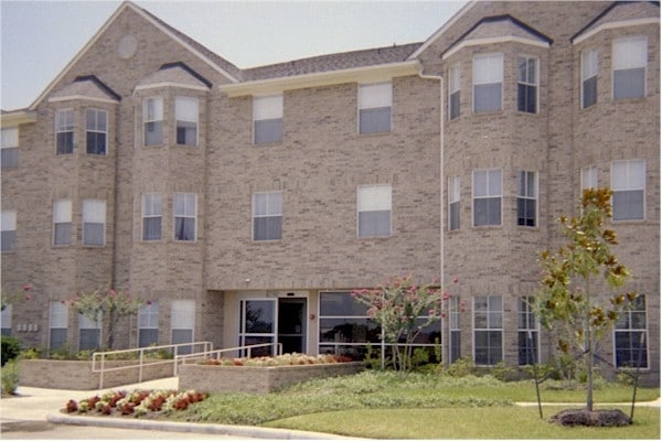 Primary Photo - West Oaks Terrace
