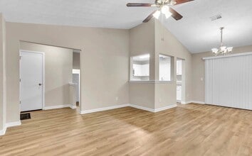 Building Photo - 3729 Adamsville Dr SW
