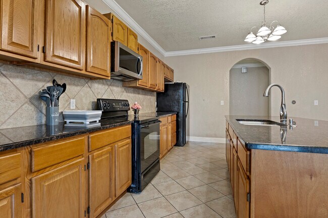 Foto del edificio - 7603 Glen Vista Dr
