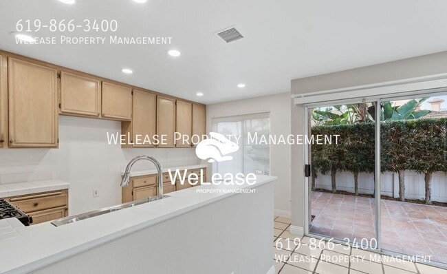 Foto del edificio - 1384 Serena Cir