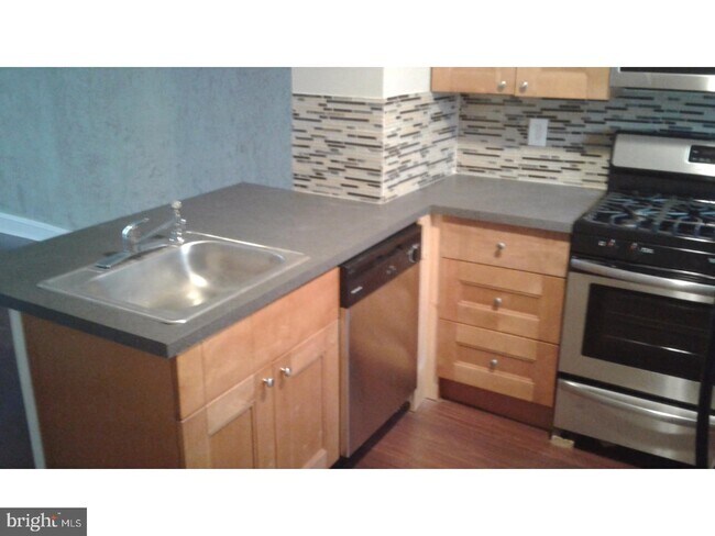 Foto del edificio - 437 W Ritner St