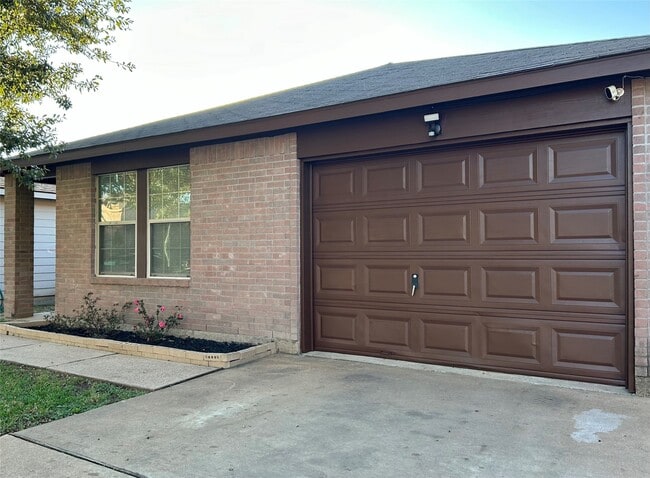 Building Photo - 13207 Gatton Park Dr