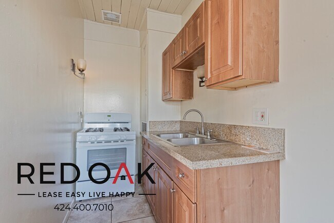 Foto del edificio - 515 Stewart Dr