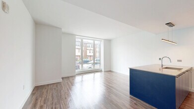 Interior Photo - Broadridge