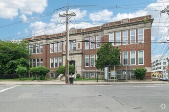Building Photo - 48 Washington Ave