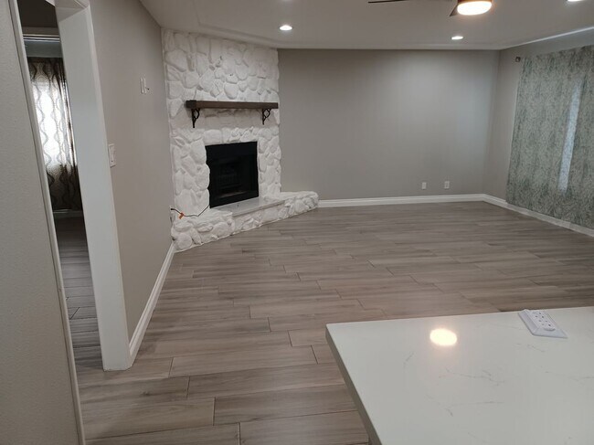 Foto del edificio - 5314 W Ave L