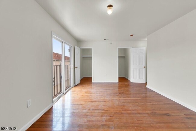 Foto del edificio - 58 1st St