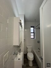 Building Photo - STEINWAY STREET