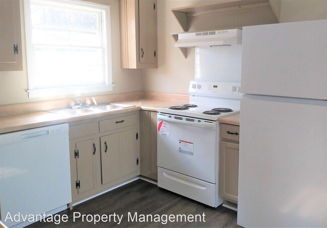 Building Photo - 3 br, 2 bath House - 427 Tammy St SW