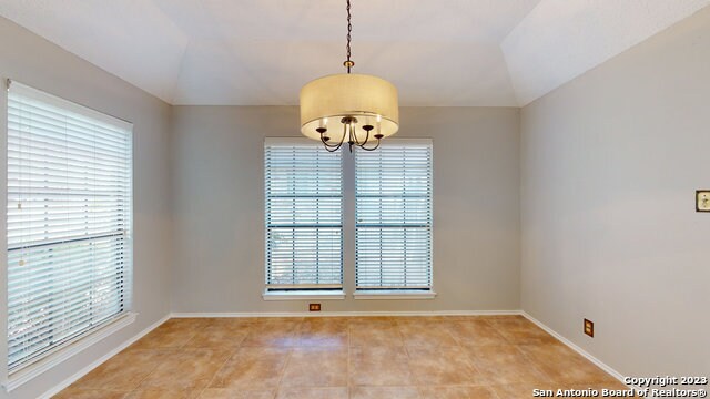 Building Photo - 16710 Summer Creek Dr