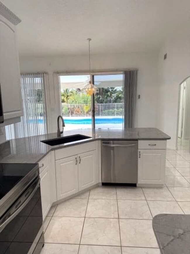 Foto del edificio - 106 Pepper Tree Cres