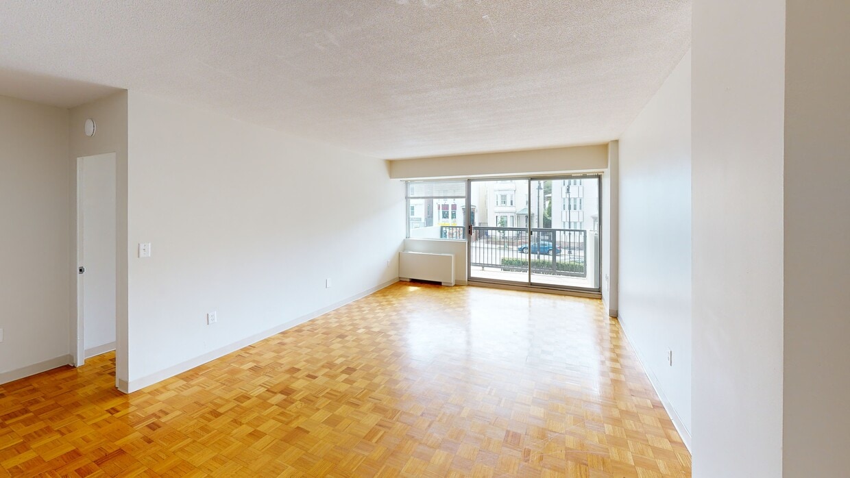 Photo - The Longwood Apartments