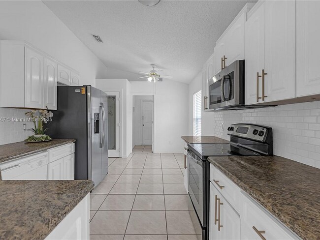 Foto del edificio - 4617 Horseshoe Pick Ln