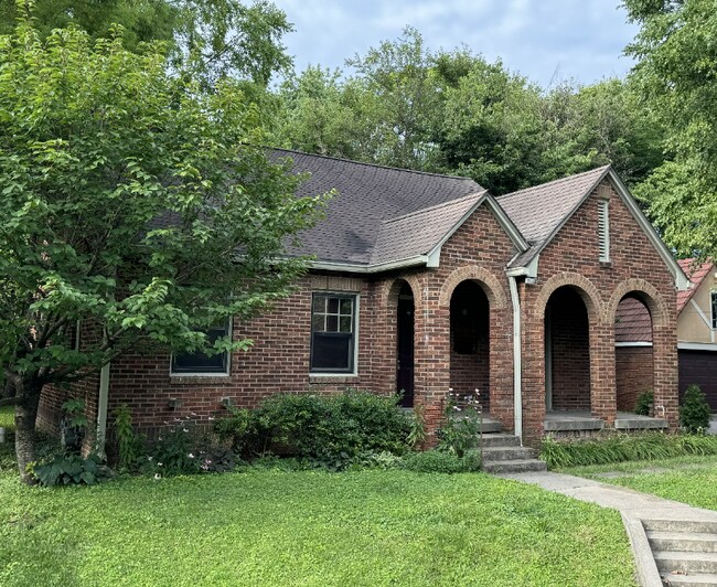 Building Photo - 2419 Brookside Pkwy S Dr