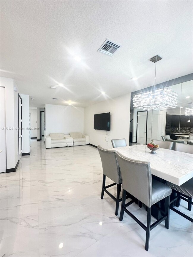 Foto del edificio - 10414 NW 67th St