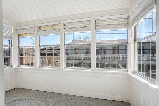 Foto del edificio - 3909 Baronne St