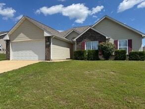 Building Photo - 214 Settlers Pass