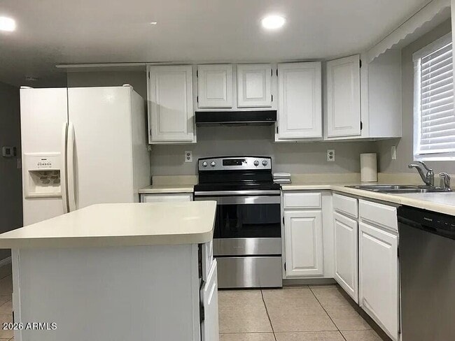 Foto del edificio - 8238 W Monroe St