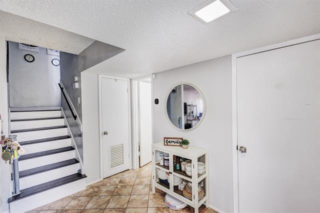 Building Photo - 1614 Northridge Dr