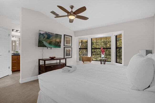 Foto del edificio - 14590 Damai Ln