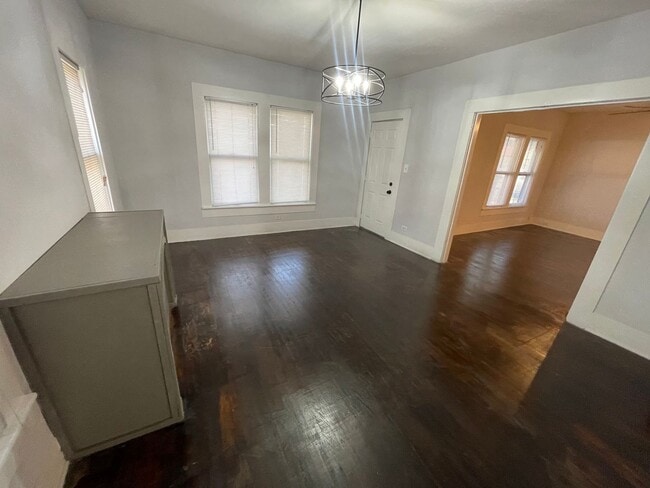 Building Photo - CHARMING 3-BEDROOM HOME IN TOBIN HILL