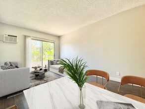 Building Photo - 5557 Carlton Way