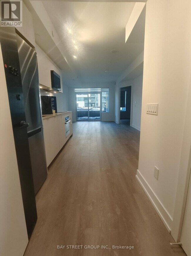 Photo du bâtiment - 8 Cedarland Dr