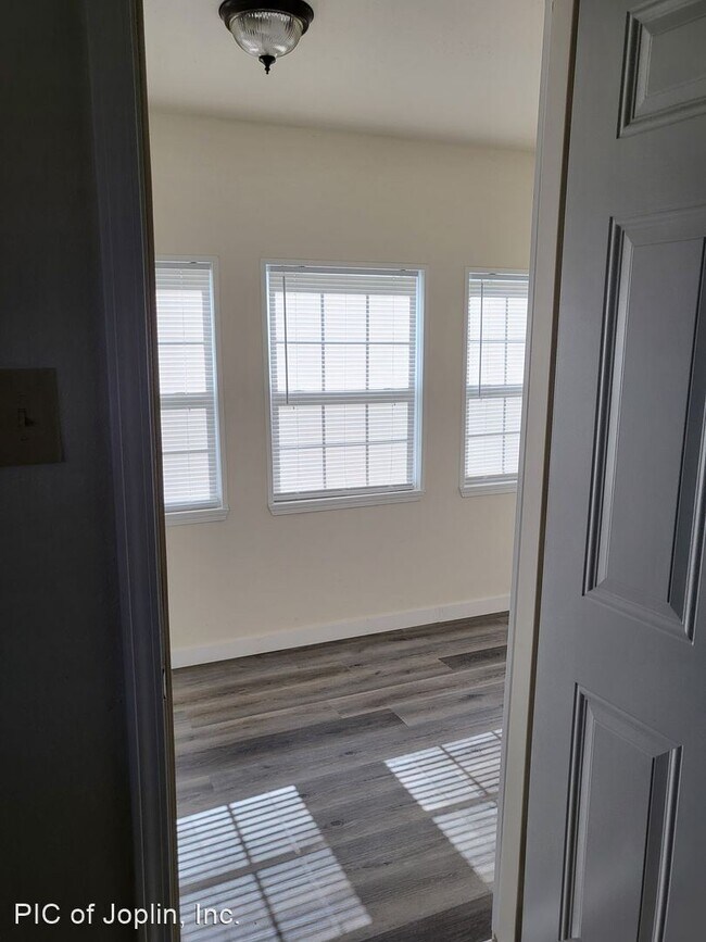 Foto del edificio - 2 br, 1 bath House - 618 N. Webb