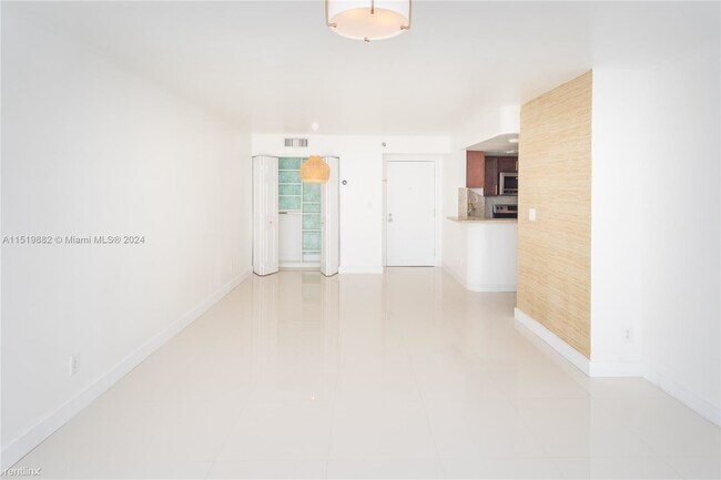 Foto del edificio - 1 br, 1 bath Condo - 770 Claughton Island ...