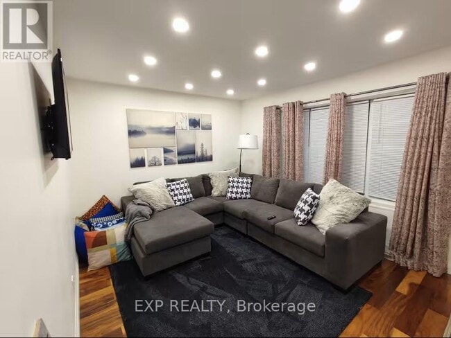 Building Photo - 4364 Homewood Ave